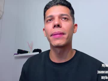 Myke_Jonnes Chaturbate stream image from February 17, 2025