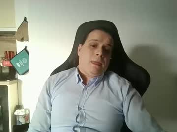 Saurn243 Chaturbate stream image from February 17, 2025