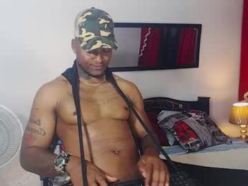 Miguelangel_V Chaturbate stream image from February 17, 2025