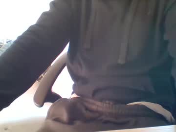 Refar12 Chaturbate stream image from February 17, 2025