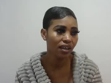 Cutejuicequeen Chaturbate stream image from February 17, 2025