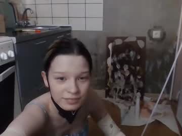Mevvlia Chaturbate stream image from February 17, 2025