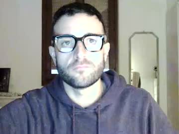 Vittorio20cm Chaturbate stream image from February 17, 2025