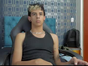 Jonashampson Chaturbate stream image from February 17, 2025