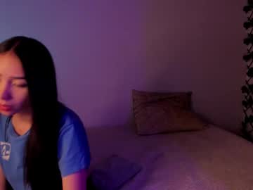 Mikeyvioleta Chaturbate stream image from February 17, 2025