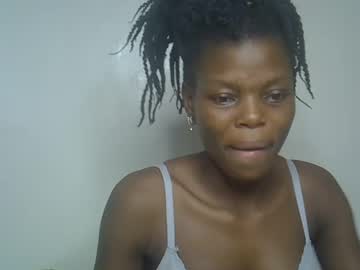 Sweet_Berriees Chaturbate stream image from February 17, 2025