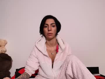 Trynaruh Chaturbate stream image from February 17, 2025