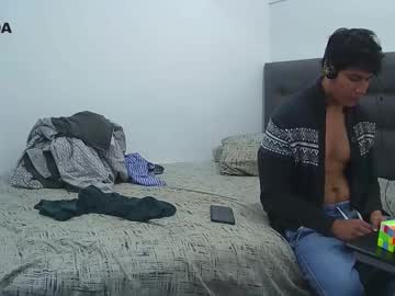 Sfrank19 Chaturbate stream image from February 17, 2025