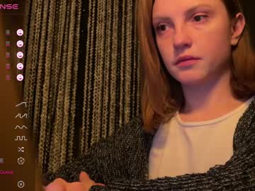 Skyrosie Chaturbate stream image from February 17, 2025