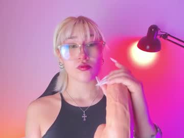 Sofii_Uwu_ Chaturbate stream image from February 17, 2025