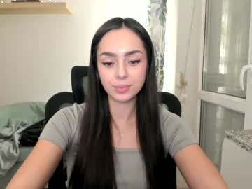 Zofiaaa2005 Chaturbate stream image from February 17, 2025