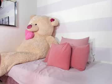Martinasanders Chaturbate stream image from February 17, 2025