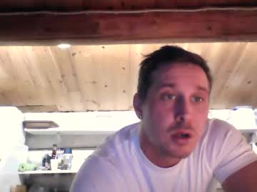 Mikkeymike89 Chaturbate stream image from February 17, 2025