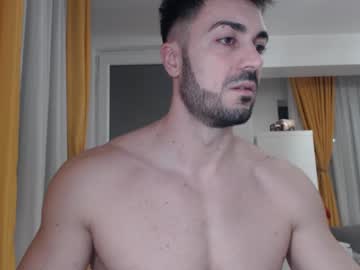 Mrluckgx Chaturbate stream image from February 17, 2025