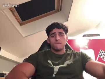 Raes69 Chaturbate stream image from February 17, 2025