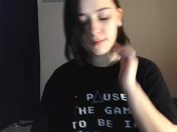 Sademoface Chaturbate stream image from February 17, 2025