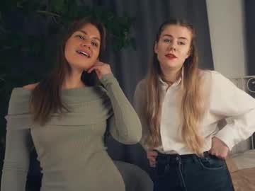 Sunnhellums Chaturbate stream image from February 17, 2025