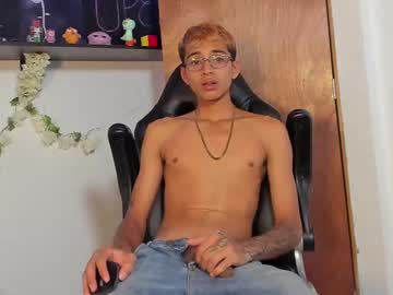 Charlieerusso Chaturbate stream image from February 17, 2025