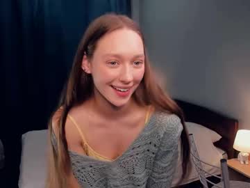 Fannyboozer Chaturbate stream image from February 17, 2025