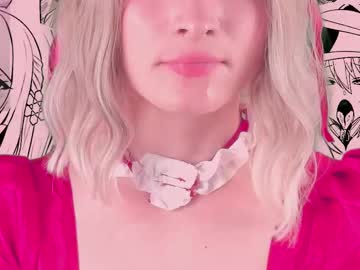 Foxy_Jpg Chaturbate stream image from February 17, 2025