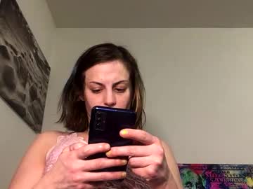 Joygemini Chaturbate stream image from February 17, 2025
