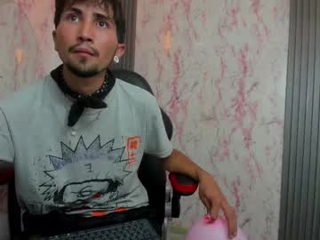 Refors_Rayo Chaturbate stream image from February 17, 2025