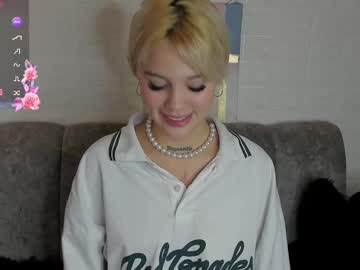 Samantha_Browwnn Chaturbate stream image from February 17, 2025