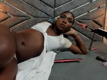 Brownie_Delicious Chaturbate stream image from February 17, 2025
