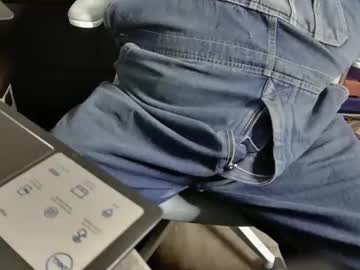 Fatfreddythecat Chaturbate stream image from February 17, 2025