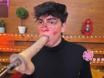 Noah_Spencer Chaturbate stream image from February 17, 2025