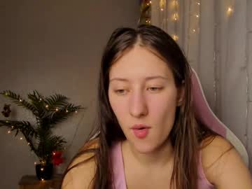 Adellqueen Chaturbate stream image from February 17, 2025