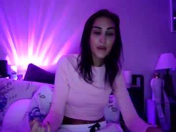 Bellaboo999 Chaturbate stream image from February 17, 2025