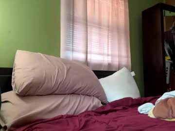 Cheekysiren614 Chaturbate stream image from February 17, 2025