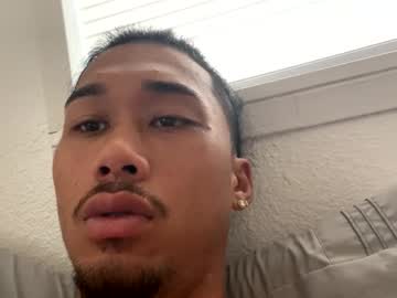 Inyabitcch Chaturbate stream image from February 17, 2025