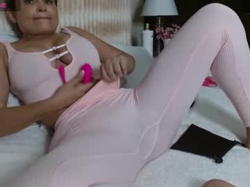 Misscaprii Chaturbate stream image from February 17, 2025