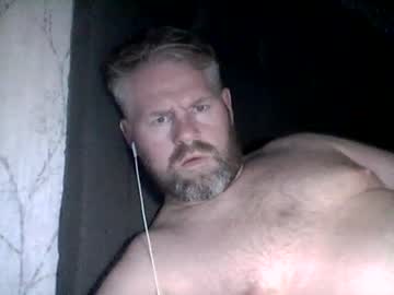 81jonnyx Chaturbate stream image from February 17, 2025