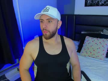 Maxiimo_Wolf Chaturbate stream image from February 17, 2025