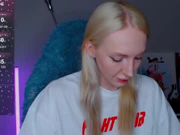 Soo_Emma Chaturbate stream image from February 17, 2025