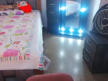 Julieta_Art1 Chaturbate stream image from February 18, 2025