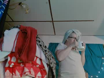 Lononcashmere69 Chaturbate stream image from February 18, 2025