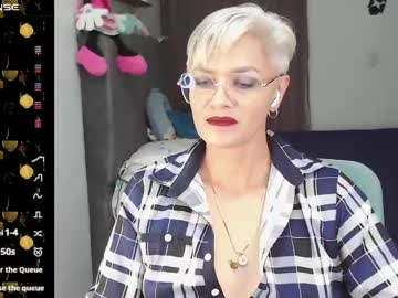 Scarlett_Paris Chaturbate stream image from February 18, 2025