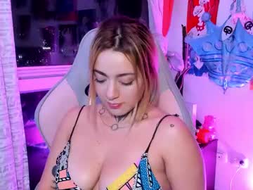 Sweetavi Chaturbate stream image from February 18, 2025
