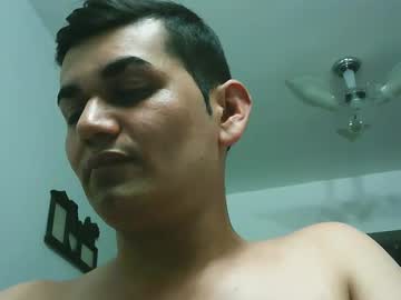 Acuarioardiente Chaturbate stream image from February 18, 2025