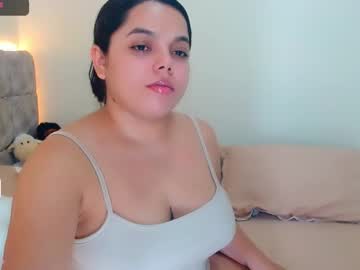 Agatha_Frank Chaturbate stream image from February 18, 2025
