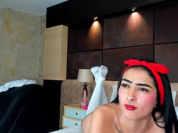 Angellscollings Chaturbate stream image from February 18, 2025