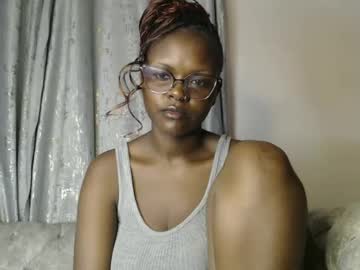 Lolamia7 Chaturbate stream image from February 18, 2025