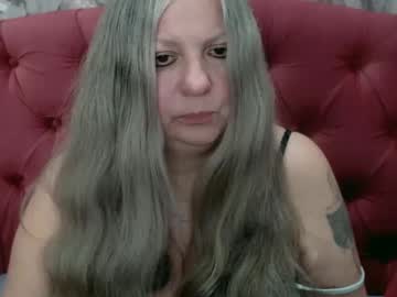 Silver_Sofa Chaturbate stream image from February 18, 2025