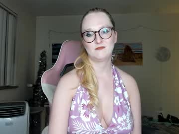 Audreyalien Chaturbate stream image from February 18, 2025