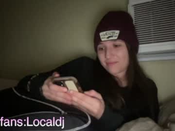 Reeteeeesg Chaturbate stream image from February 18, 2025