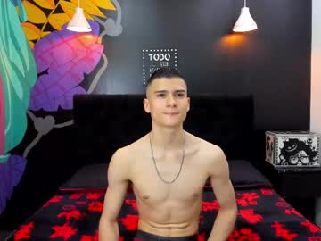 Cristtofer_Sexx Chaturbate stream image from February 18, 2025